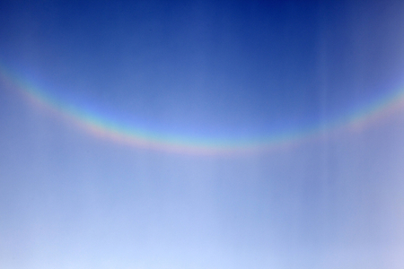 Arc circumzenithal - Circumzenithal arc - Arc circumzenithal observed on July 30, 2009. Circumzenithal arc. July 30 2009