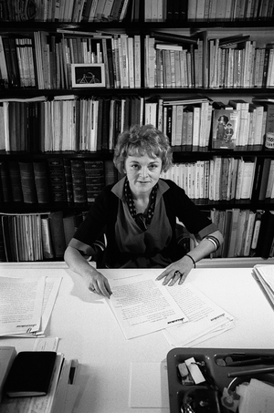 Portrait of Mona Ozouf, October 1, 1976