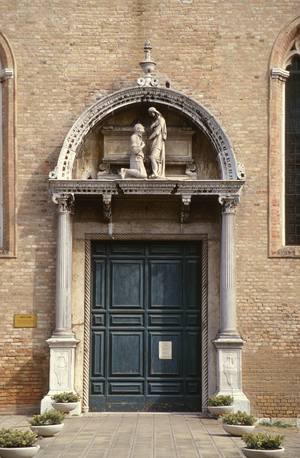 Church portal with Admiral Vittorio Cappello kneeling before St. Helena, sculpture attributed to either Antonio Rizzo (fl.1465-98) or Niccolo di Giovanni Fiorentino (fl.1457-1505) c.1467 (photo)