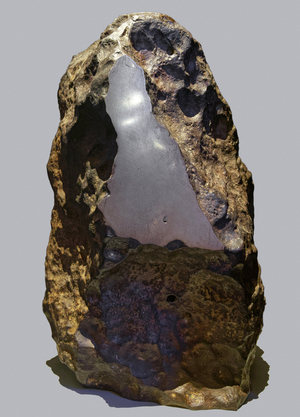 Iron meteorite (IIIA). Find a Charcas (Mexico) in 1804. National Museum of Natural History, Paris.