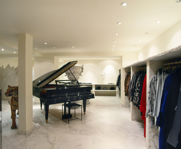 Irie a Paris, 8 rue Pre aux Clercs, Paris 7. Architecture by Denis Colomb, 1987. Photography 1987