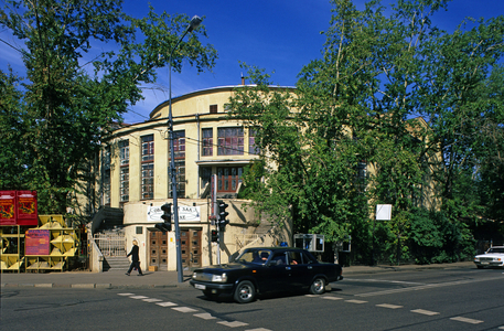 Club Kauchuk in Moscow (Russia). Construction 1927-1929, architect Konstantin Melnikov (1890-1974). Photography 12/09/99.