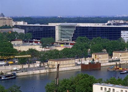 Panoramic view of the building of Bercy Expo (1990-1993), Centre d'affaire permanent du Vin et de l'agri-food, Paris 12th arrondissement.