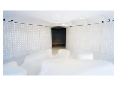 Space signed Kathryn Findlay inside the hotel Puerta America, 41 Avenida America in Madrid, Spain. Architecture 2005. Photography 13/09/05