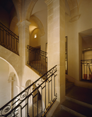 Rehabilitation of the Musee Saint-Pierre in Lyon. Architecture by Philippe Dubois and Jean-Michel Wilmotte, 1992-1998. Photography 1994