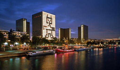 Bibliotheque nationale de France illuminated during the Nuit Blanche 2002, Paris 75013. Architect Dominique Perrault, 1989-1995.
