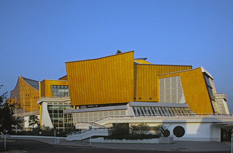 Philarmony (Kultur Forum) in Berlin (Germany). Architects Hans Scharoun, 1960-1963 and Edgar Winieewski, 1987.