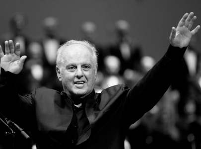 Orchestra e Coro del teatro alla Scala (Milan) directed by Daniel Barenboim. Salle Pleyel, Paris. Photography 2009 (15/11/09).