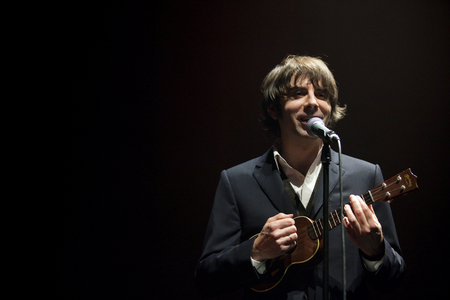 Concert by Thomas Fersen. Photography, Cite de la Musique, 2010.
