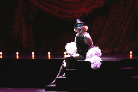 Ode to Napoleon Bonaparte, Opera by Arnold Schonberg and Opera Garnier, April 2008. Recitant: Dale Duesing; violins: Frederic Laroque and Vanessa Jean; Viola: Laurent Verney; Cello: Martine Bailly and Christine Lagniel on piano. Photography