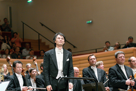 The Lyon National Orchestra conducts by Jun Markl at Salle Pleyel. Photography 2008 (13/05/08).