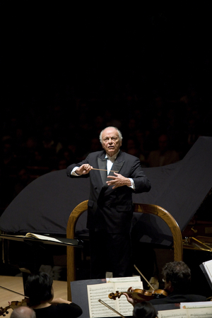 New York Philharmonic directed by Lorin Maazel, Salle Pleyel. Photography 2008 (08/09/2008).