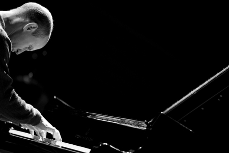 Nelson Goerner at the piano. Lugano Festival, Salle Pleyel, Paris. Photography March 2010
