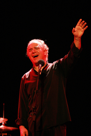 Serge Utge-Royo (Serge Utge-Royo) on stage in Europe. Photography on 04/05/08