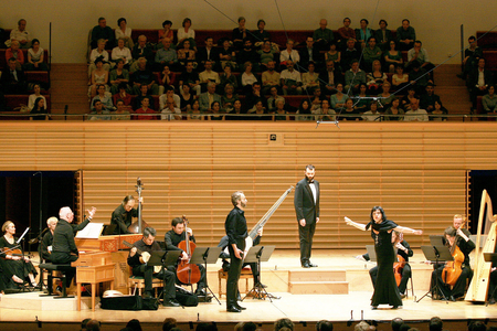 The musical ensemble “Les Arts Florissants”” directed by William Christie. Photography Salle Pleyel, 2008.