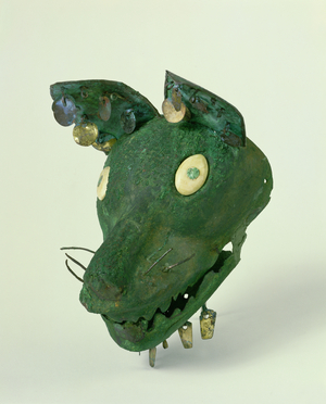 Headdress ornament in the form of a fox, Vicus, Piura Valley, c.100-800 AD (gilt copper, shell & greenstone)