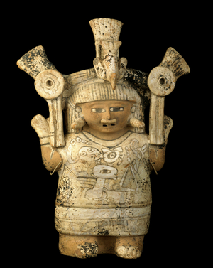 Art precolombien : statuette de femme coiffee d'un oiseau. 700-900 apres JC. Provenant de Nopiloa, Mexique. Collection of The Museum of Contemporary Art, Jacksonville, Floride