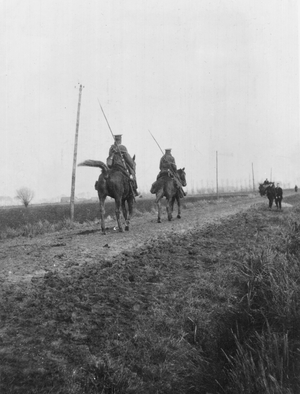 British Front, Belgium, 1914 : British Cavalry Scouts (Lancers), Flanders, 1914.