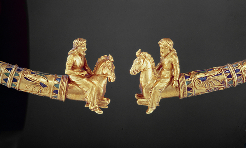 Neck ring with points in the form of Scythian horsemen (gold)
