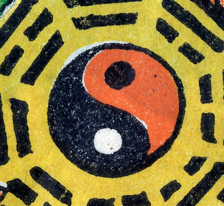 Yin and Yang. Chinese decorative object. sd. 19th century.