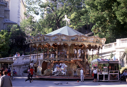 Horse riding near the gardens of the Sacré Coeur Basilica, Montmartre, Paris 18th.