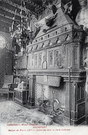 Cheminee de la salle gothic de la maison de Pierre Loti (1850-1923), a Rochefort, Charente Maritime - 1910s, postcard. France, 20th century.