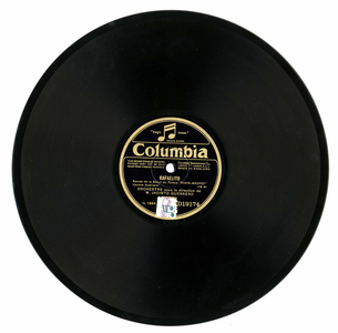 Record 78 tour of the Columbia record company. 1930s.