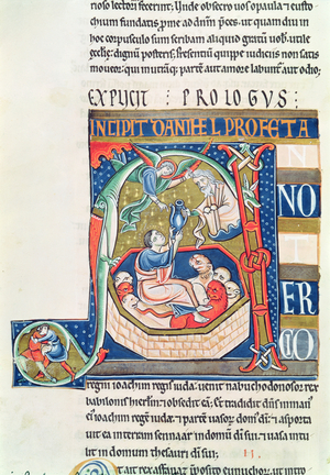 Ms 1 fol.185v Historiated initial 'A' depicting Daniel in the Lions' Den, from the Souvigny Bible (vellum)