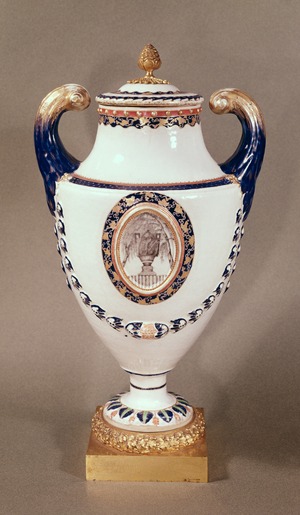 Vase, East India Company (ceramic)