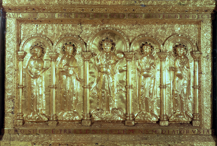 Antependium depicting Christ with the donors at his feet between the Archangels Gabriel, Raphael and Michael and St. Benedict (gold) (see also 162678)