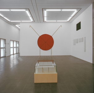 Gallery exhibiting work by Franz Erhard Walther (b.1939) (photo)