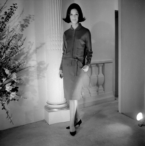 The new spring/summer 1963 fashion collection at Carven, France, 1963 (photo)