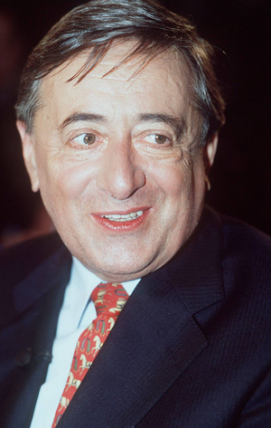 BUILDING CONTRACTOR LUGNER ON THE VERGE OF BANKRUPTCY, 1998 (photo)