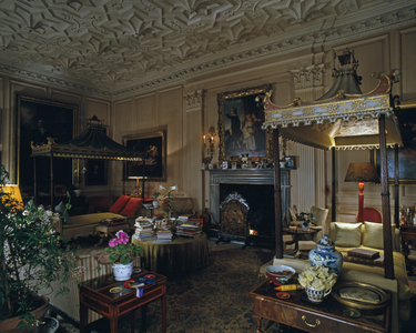 Drawing room with Chinese day bed, Stanway House, near Broadway, Cotswolds, Gloucestershire (photo)