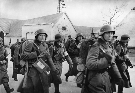 German soldiers in Denmark, 1940 (b/w photo)