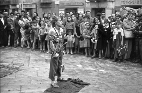 CROTONE - ISSUE OF ESCAPOLOGY, 1957 (photo)