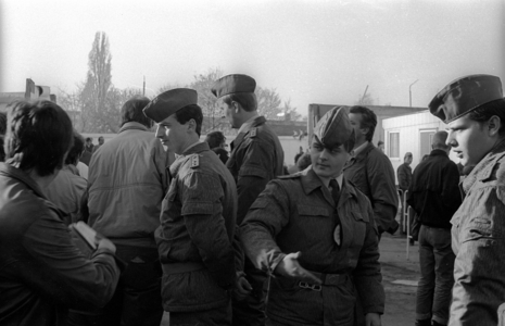Opening of the Berlin Wall, 1989 (photo)