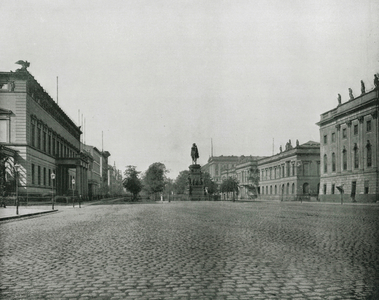 Unter Den Linden, Berlin (b/w photo)
