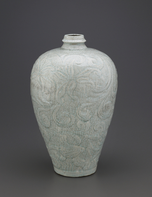 Bottle (meiping), 1279-1368 (porcelain with translucent bluish, qingbai, glaze)