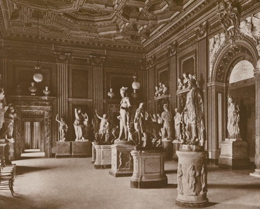 Roma, Museo Capitolino, Salone (b/w photo)