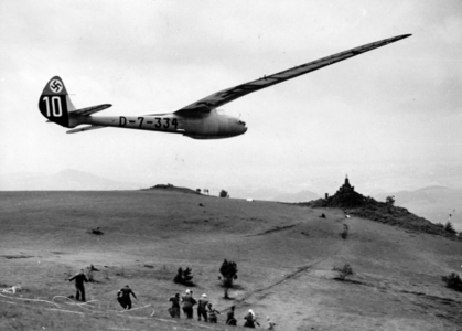 III Reich -, 19th Rhön Gliding Competition, 1938 (photo)