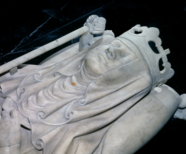 Isabeau de Baviere, (sculpture)