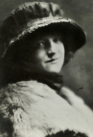 Portrait de Yvonne Brothier (photo)