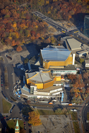 Berliner Philharmonie in Tiergarten area, 2012 (b/w photo)