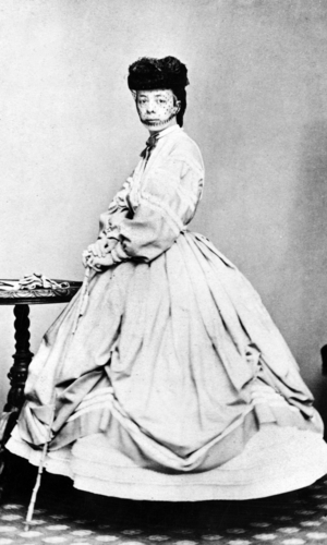 Princess Pauline de Metternich (born Countess Sandor, 1836-1921) Austrian aristocrat, wife of Prince RichardMetternich, she influenced the fashion in Vienna, picture c. 1870