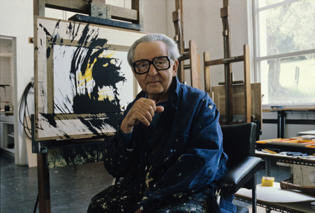 Painter Hans Hartung (photo)