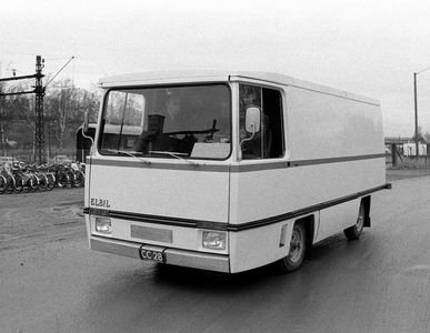 Strømmen 19721103. The first electric car made in this country will be handed over to Oslo  …, 1972 (photo)