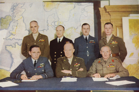 Dwight D Eisenhower, Supreme Commander of the Allied Expeditionary Force formed to invade Nazi-occupied France on D-Day, with his staff, World War II, 1944 (photo)