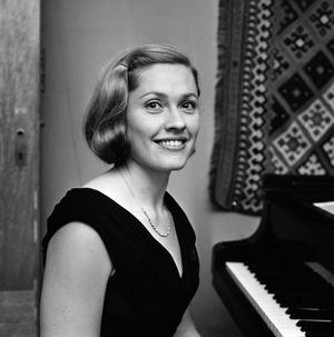 Oslo 19661026 pianist Liv Glaser, portrait …, 1966 (photo)