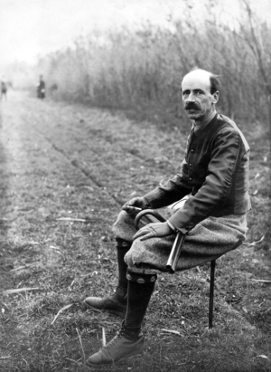 Count Stephen Bethlen on a hunting trip, 1927 (b/w photo)